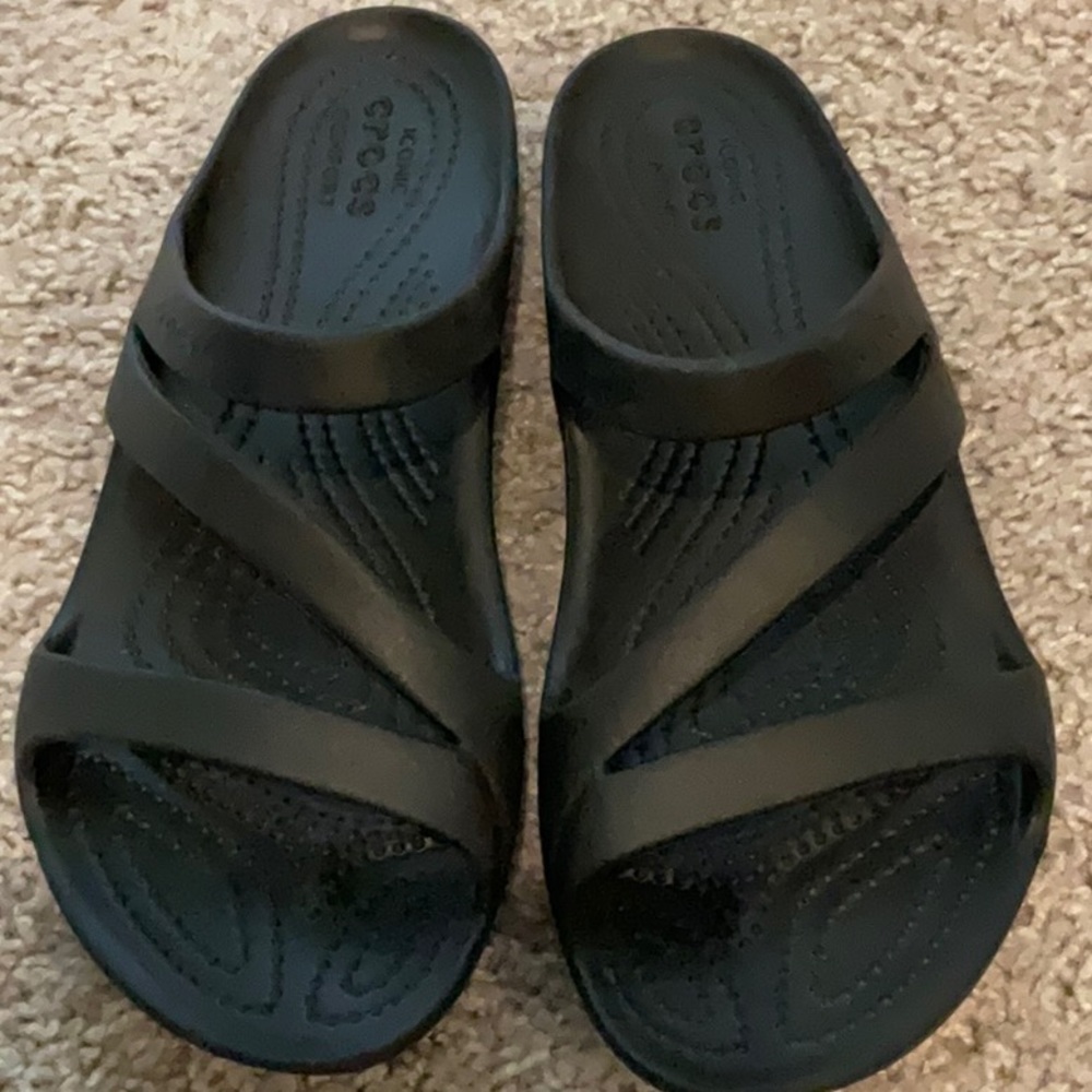 Iconic crocs comfort sandals women in black